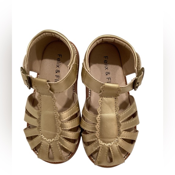Felix & Flora Girl's Dress Sandals Gold Closed Toe Princess - size 8, NWOT‎ - Picture 3 of 7